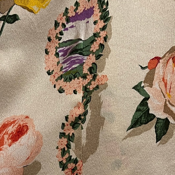 ๐ SOLD ๐ Vintage Gucci Floral Two-piece Set - Picture 8 of 14